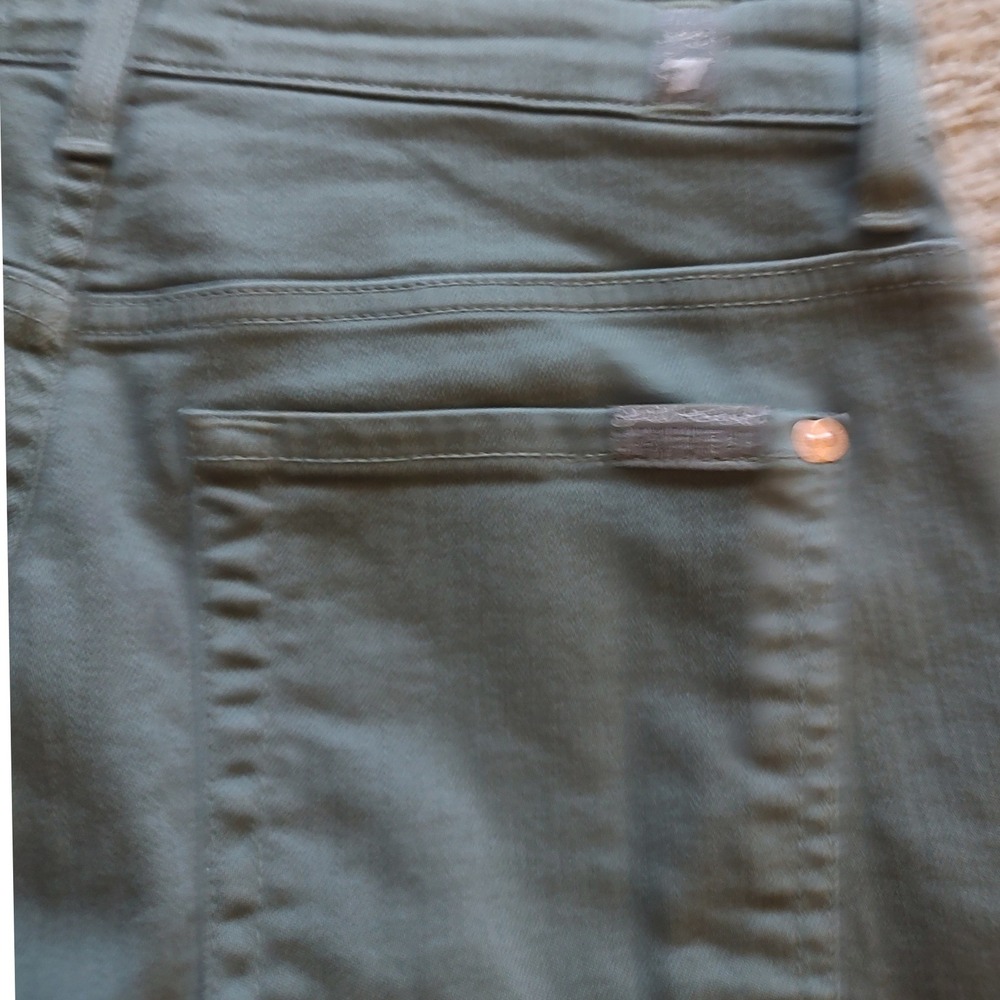 7 For All Mankind Olive Green Cargo Pants Womens Size 29 Cropped Raw Hem